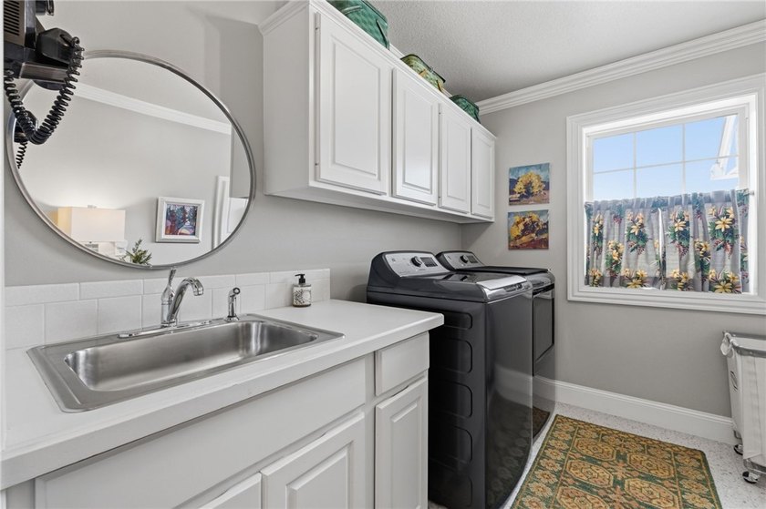 Charming, exceptionally maintained, and thoughtfully updated - photo 27