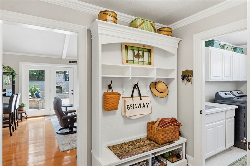 Charming, exceptionally maintained, and thoughtfully updated - photo 28