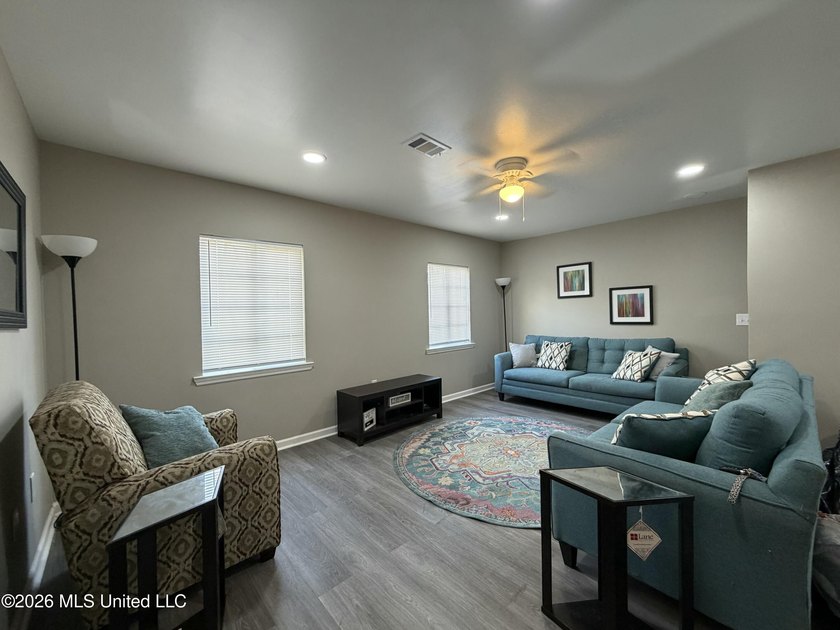 Completely renovated and move-in ready, this charming 2-bedroom - photo 3