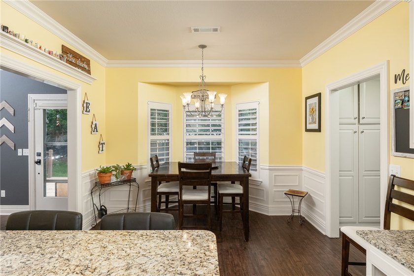 Welcome to 414 Oak Manor Circle, Springdale, AR 72764! This - photo 9
