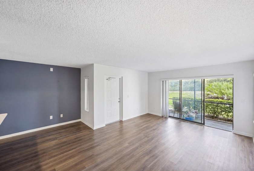 Tastefully updated 1BR/1BA condo in the gated community of Pine - photo 12