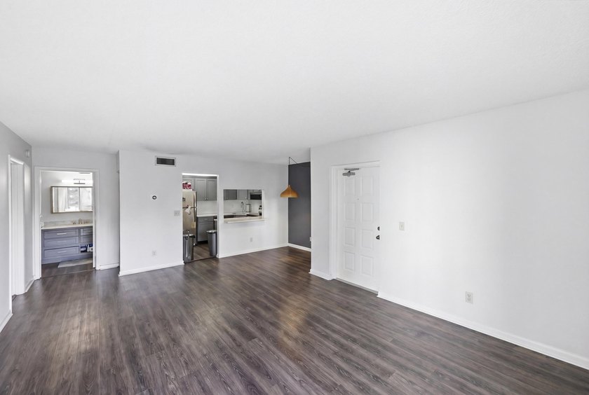 Tastefully updated 1BR/1BA condo in the gated community of Pine - photo 19