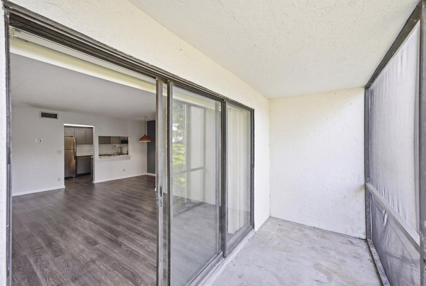 Tastefully updated 1BR/1BA condo in the gated community of Pine - photo 21