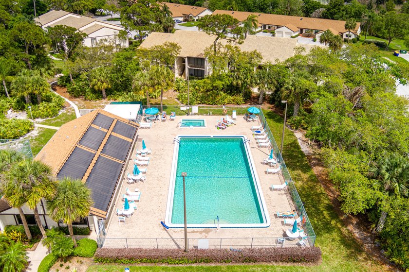 Tastefully updated 1BR/1BA condo in the gated community of Pine - photo 32