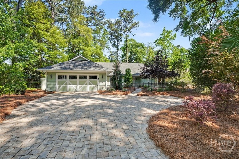 Welcome to 2 Brooks Lane in The Landings, a golf course - photo 3