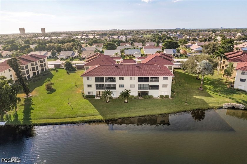 Enjoy peaceful, panoramic lake views from this beautifully - photo 26