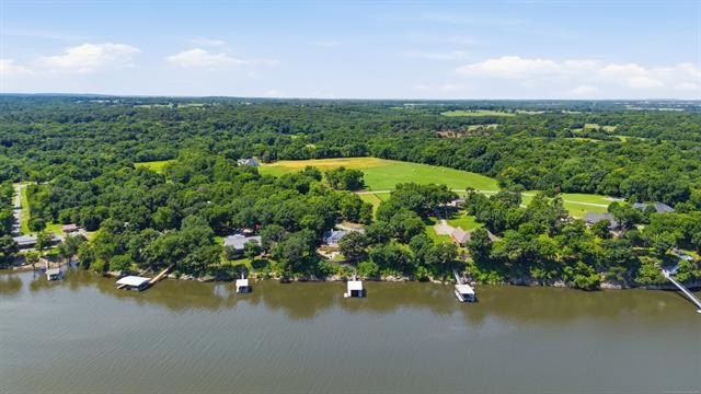 Perched high on the bluff overlooking the waters of Lake Hudson - photo 50