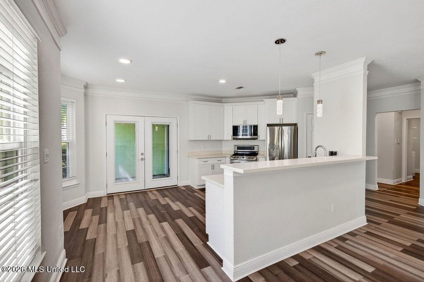 Welcome to Legacy Villas! This well-maintained 3-bedroom, 2-bath - photo 13