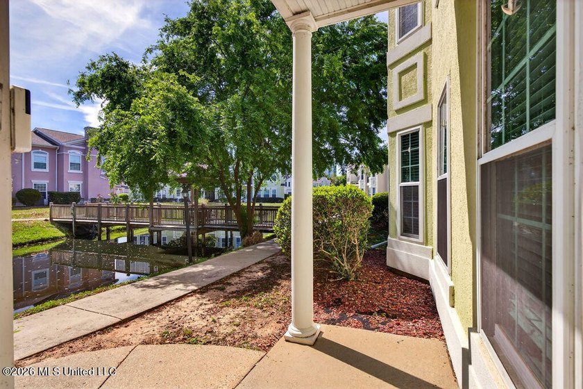 Welcome to Legacy Villas! This well-maintained 3-bedroom, 2-bath - photo 34