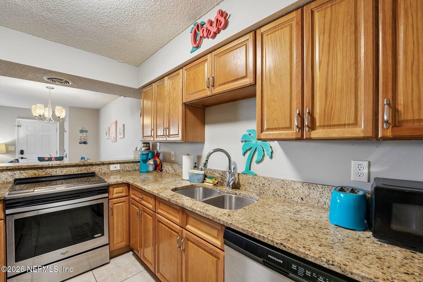 Beach life meets total peace of mind! Minutes from St. Augustine - photo 5