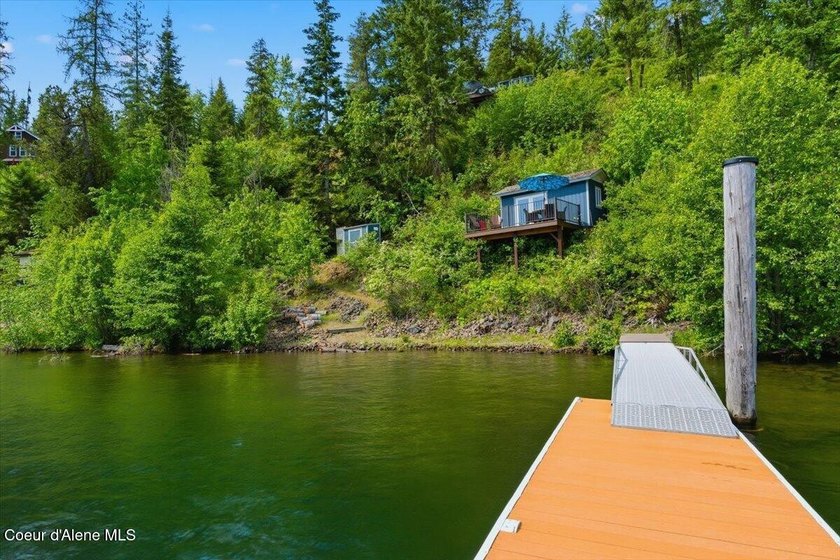 Live in an immaculate, fully furnished tiny home while building - photo 21