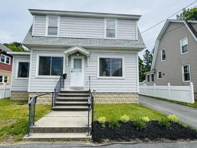 Meticulously maintained and owned by the same family since it - photo 3