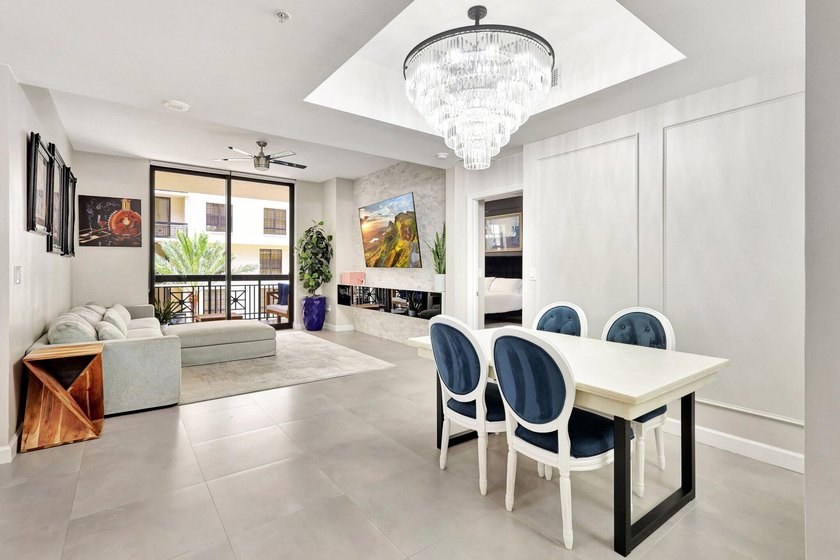Experience unparalleled luxury in the heart of downtown City - photo 5