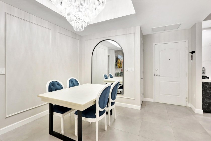 Experience unparalleled luxury in the heart of downtown City - photo 8