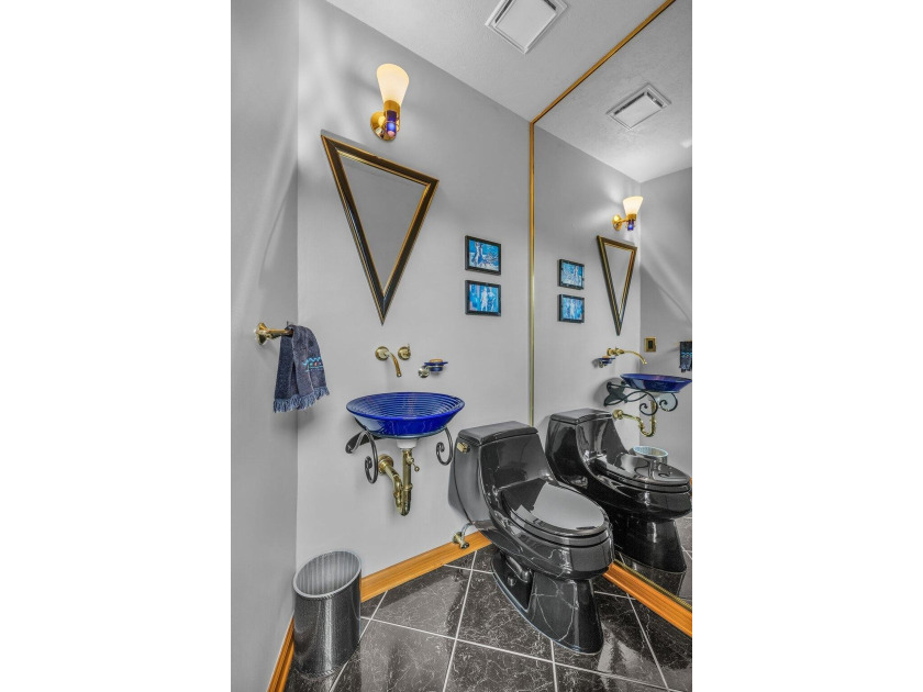 This spectacular home on 3411 Kings Cove Lane is a true hidden - photo 22
