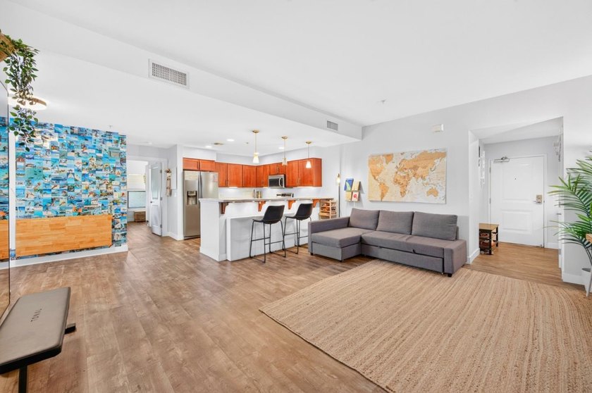 Downtown San Jose Gem! One of the largest 1-bedroom floor plans - photo 9