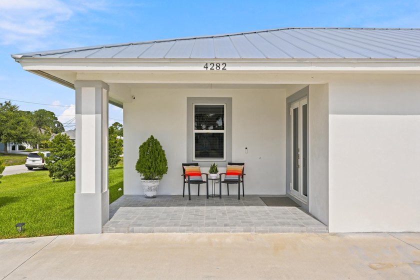 Luxury Inspired Living with Resort-Style Amenities near - photo 4