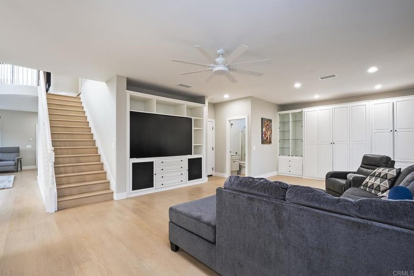 Welcome to the highly sought-after Bridgeport community in - photo 17