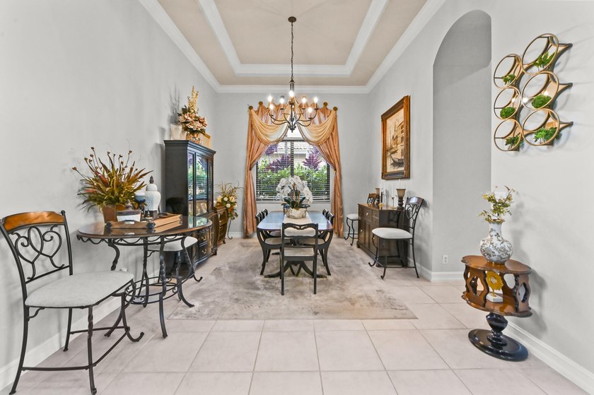 Welcome to this exceptional Toll Brothers 4-bedroom, 4 - photo 17