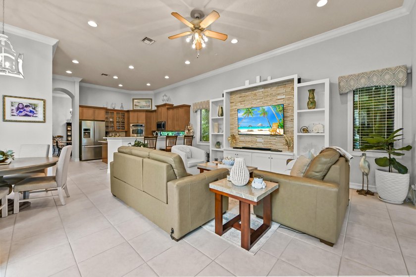Welcome to this exceptional Toll Brothers 4-bedroom, 4 - photo 19