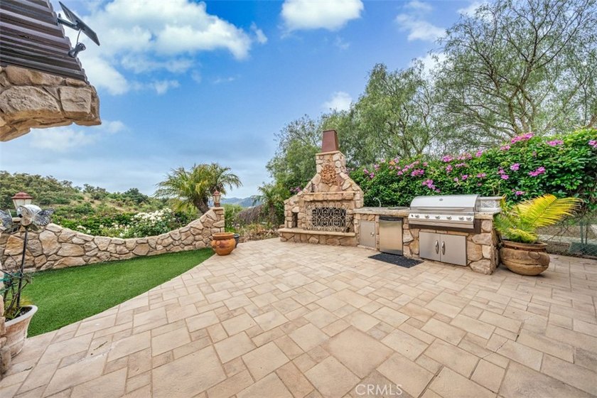 Beautiful one-story home in De Luz, total lot area of 27+ acres - photo 27