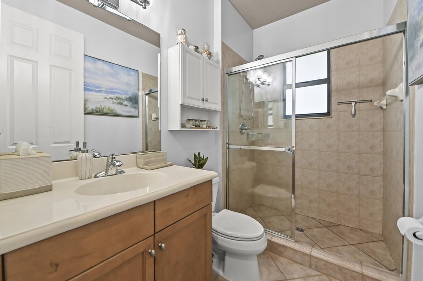 Welcome to this exceptional Toll Brothers 4-bedroom, 4 - photo 37
