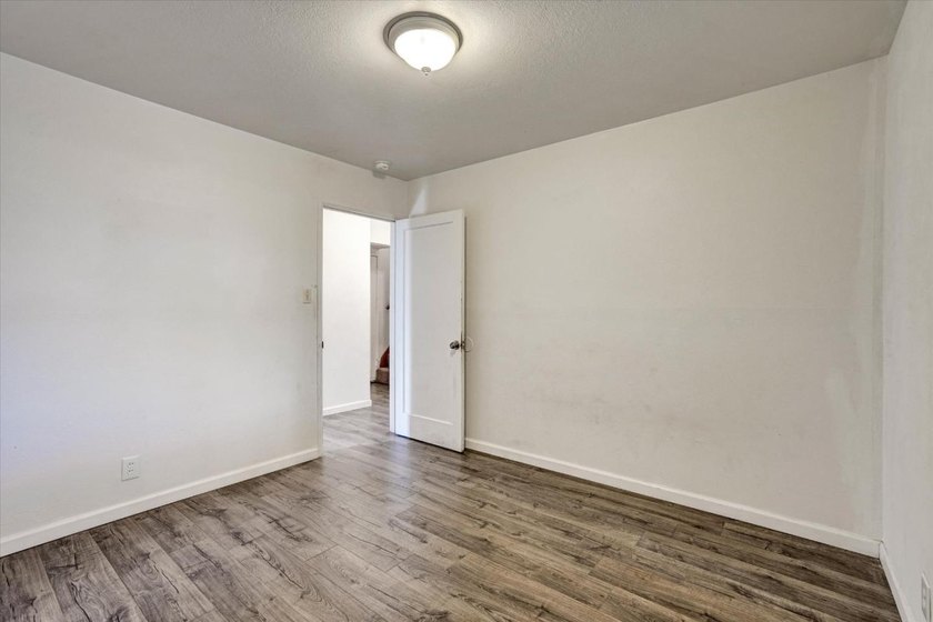 This 3-bedroom, 2-bath home offers 1,215 square feet of - photo 18
