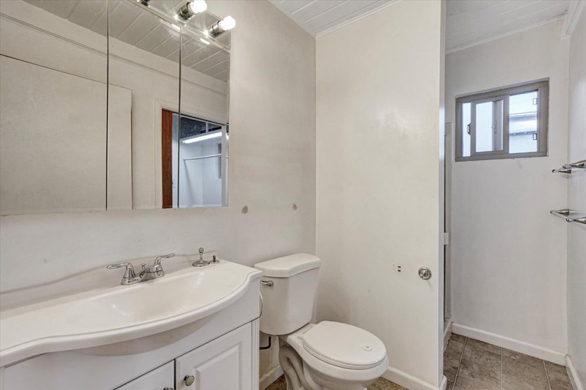 This 3-bedroom, 2-bath home offers 1,215 square feet of - photo 19