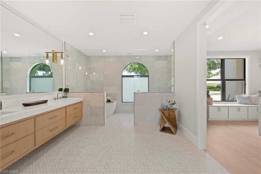 Welcome to 207 Monterey Drive, a completely renovated residence - photo 19