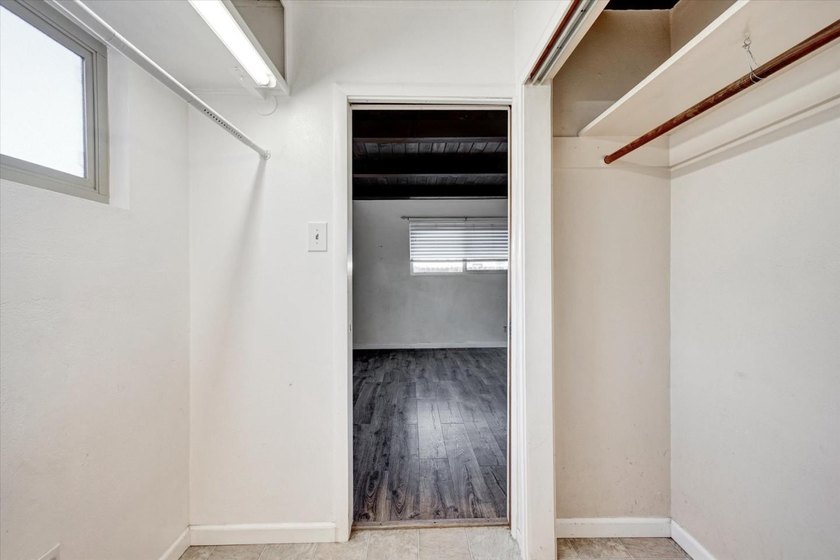 This 3-bedroom, 2-bath home offers 1,215 square feet of - photo 21