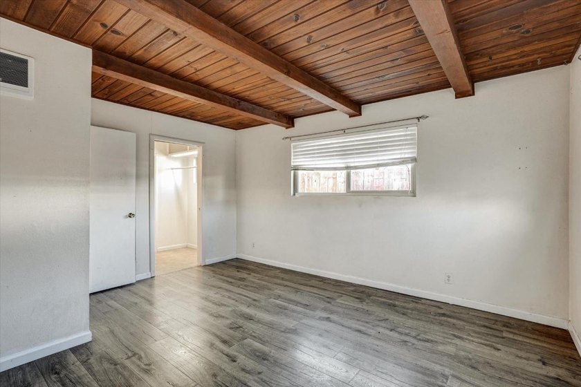 This 3-bedroom, 2-bath home offers 1,215 square feet of - photo 23