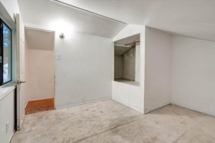 This 3-bedroom, 2-bath home offers 1,215 square feet of - photo 27