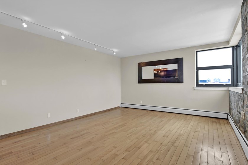 Welcome to 2500 Blaisdell #404, a well cared for two bedroom - photo 7