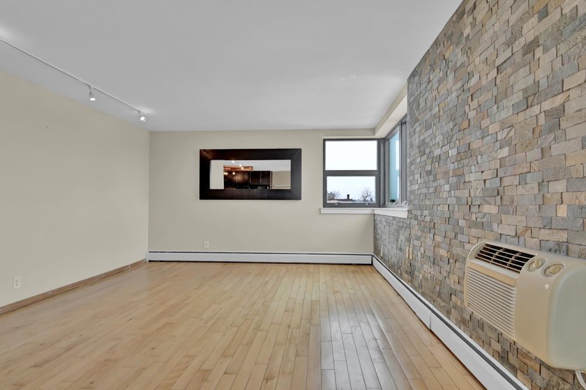 Welcome to 2500 Blaisdell #404, a well cared for two bedroom - photo 8