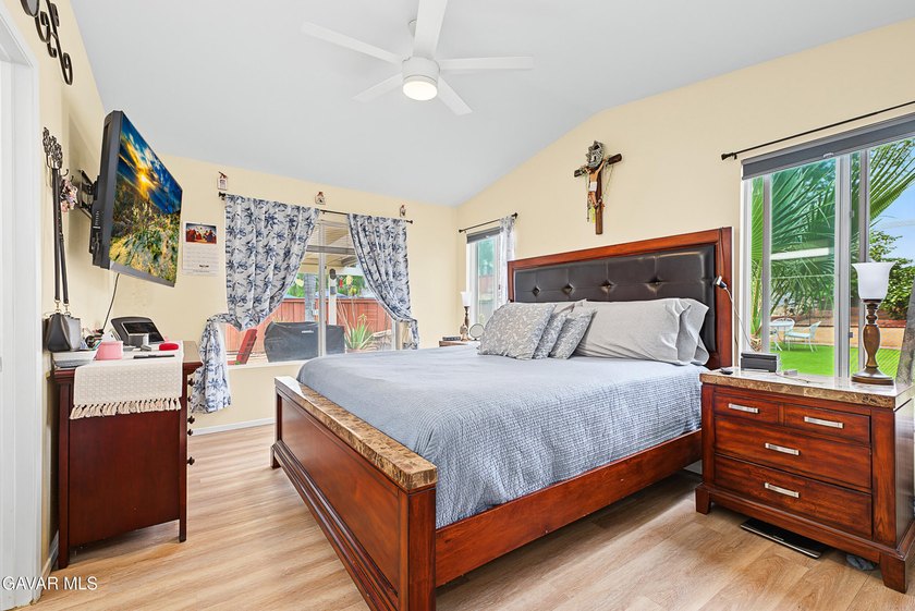 Welcome to this beautifully maintained Stoneridge residence in - photo 13