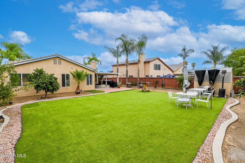 Welcome to this beautifully maintained Stoneridge residence in - photo 19