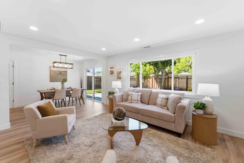 Welcome to 1075 Cloverbrook Drive, a beautifully remodeled home - photo 4