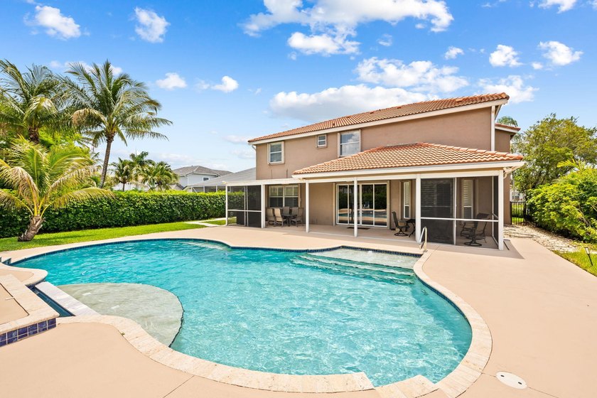 Amazing lakefront pool home tucked away on a quiet cul de sac - photo 36