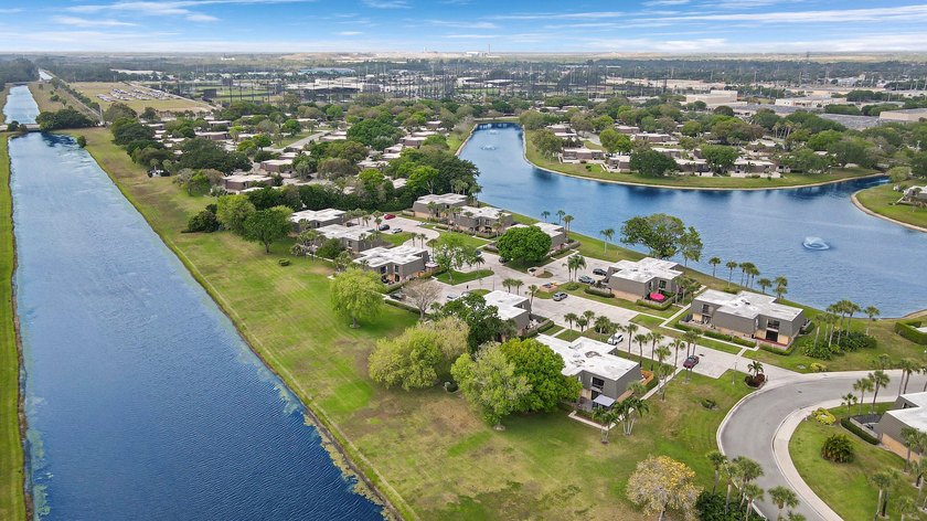 Welcome to the highly sought after community of Sandalwood - photo 3