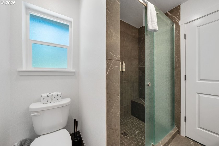 Here is the coastal property for you! This beautiful great room - photo 13