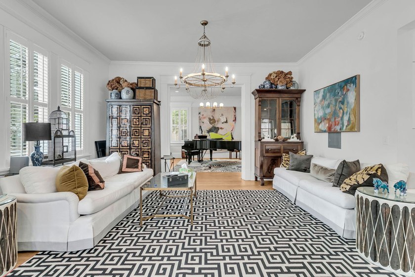Price Reduction !!! A rare and unique opportunity. This historic - photo 19