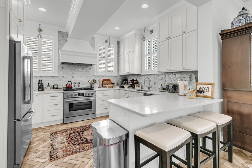 Price Reduction !!! A rare and unique opportunity. This historic - photo 24