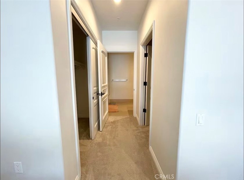 Beautiful condo with the area of 1,230 square feet, including - photo 24