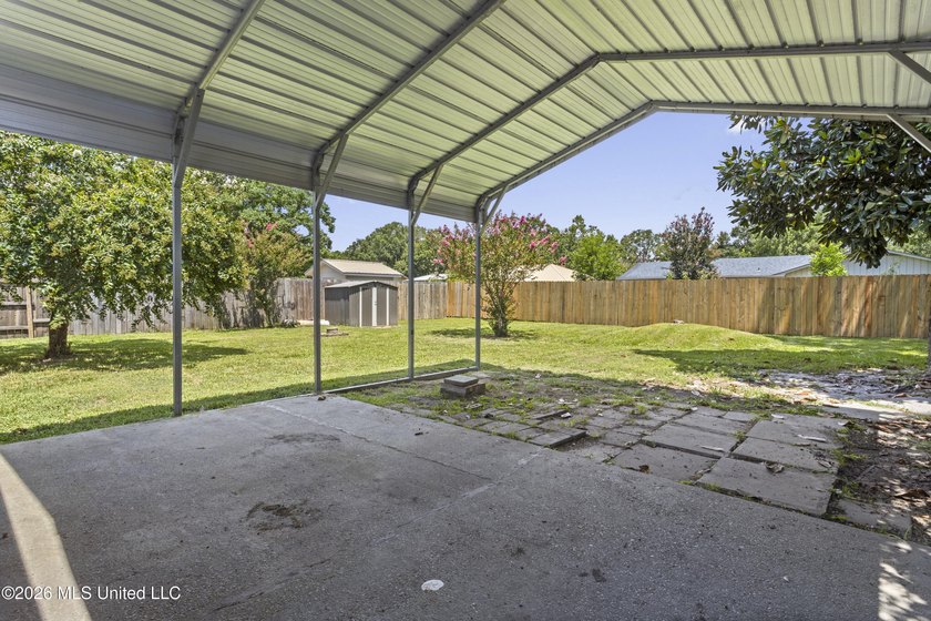Great Home on a Quiet Street! This well-maintained 3-bedroom - photo 25
