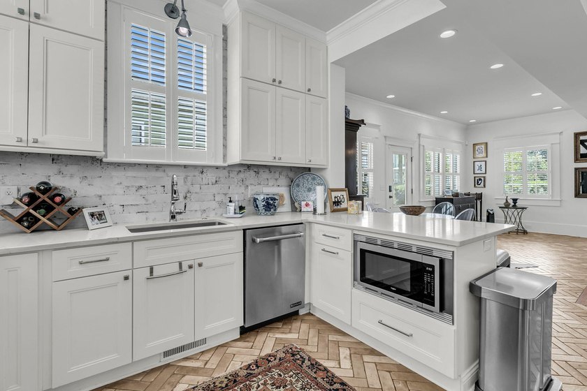 Price Reduction !!! A rare and unique opportunity. This historic - photo 27