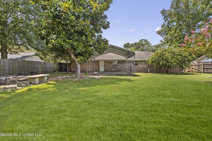Great Home on a Quiet Street! This well-maintained 3-bedroom - photo 27