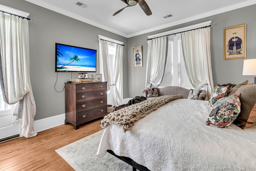Price Reduction !!! A rare and unique opportunity. This historic - photo 29