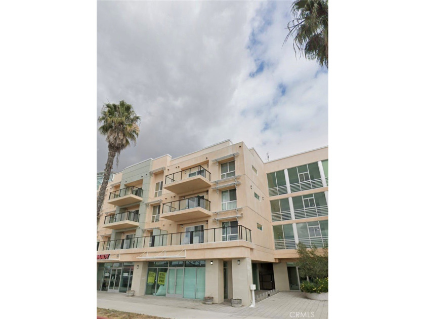 Beautiful condo with the area of 1,230 square feet, including - photo 31
