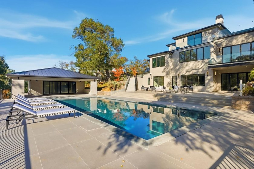 Nestled along one of Saratoga's most coveted and tranquil - photo 2