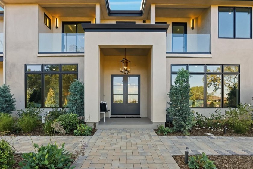 Nestled along one of Saratoga's most coveted and tranquil - photo 4